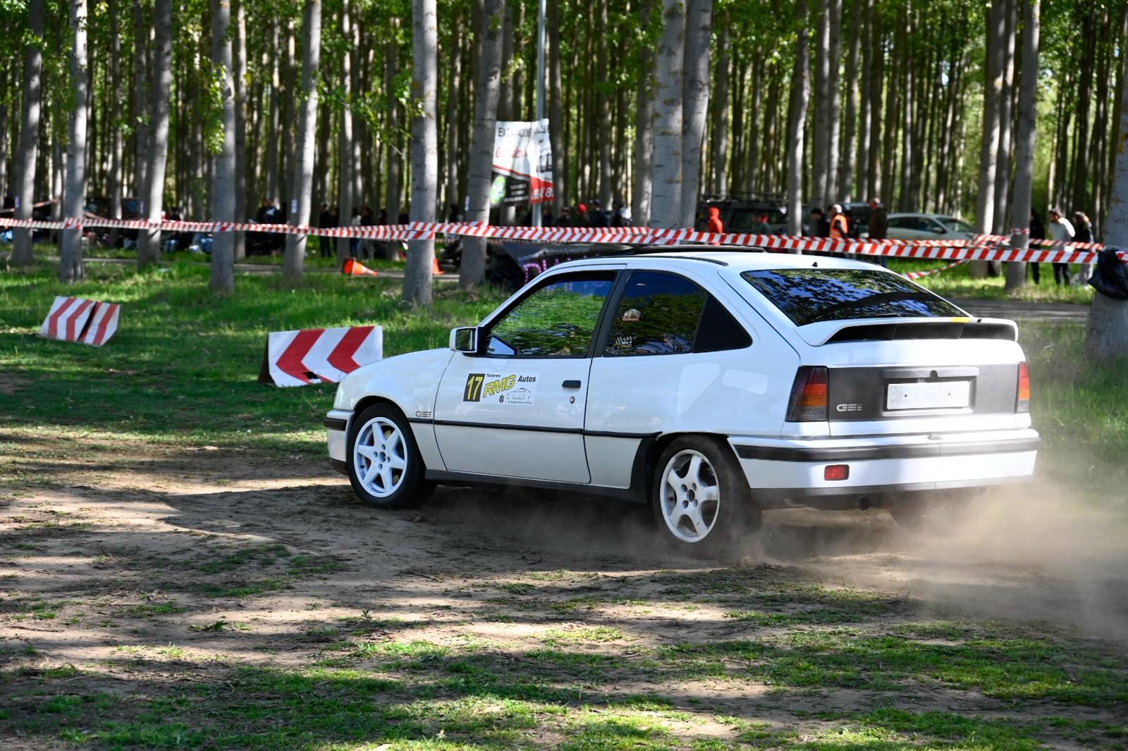 Diferentes momentos del IV Slalom de Villoria. SAÚL ARÉN (24)