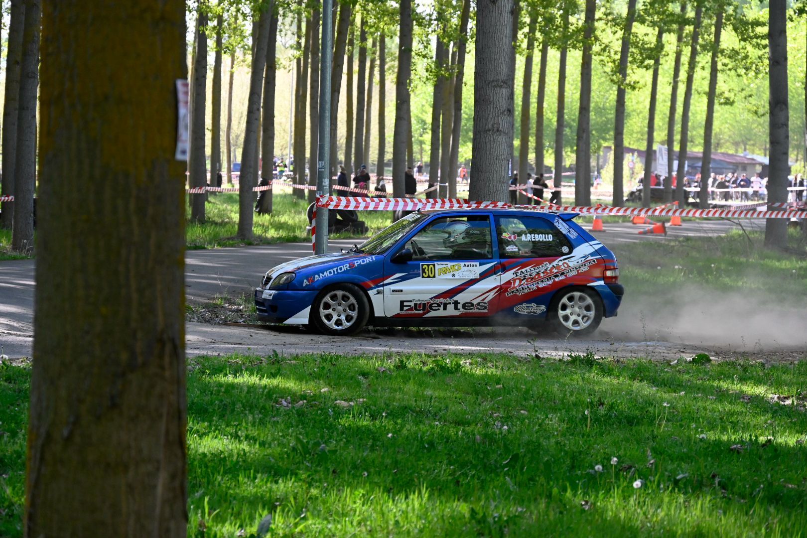 Diferentes momentos del IV Slalom de Villoria. SAÚL ARÉN (4)