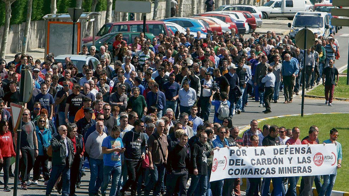 Imagen de archivo de una manifestación de defensa de la minería en Ponferrada. | C.S.