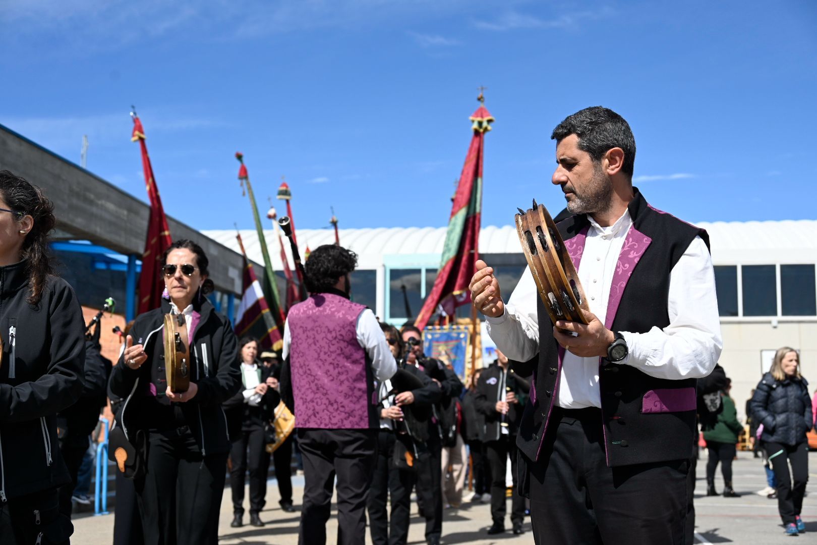 Villaquilambre celebra la III Feria de Productos y Tradiciones Leonesas. | SAÚL ARÉN