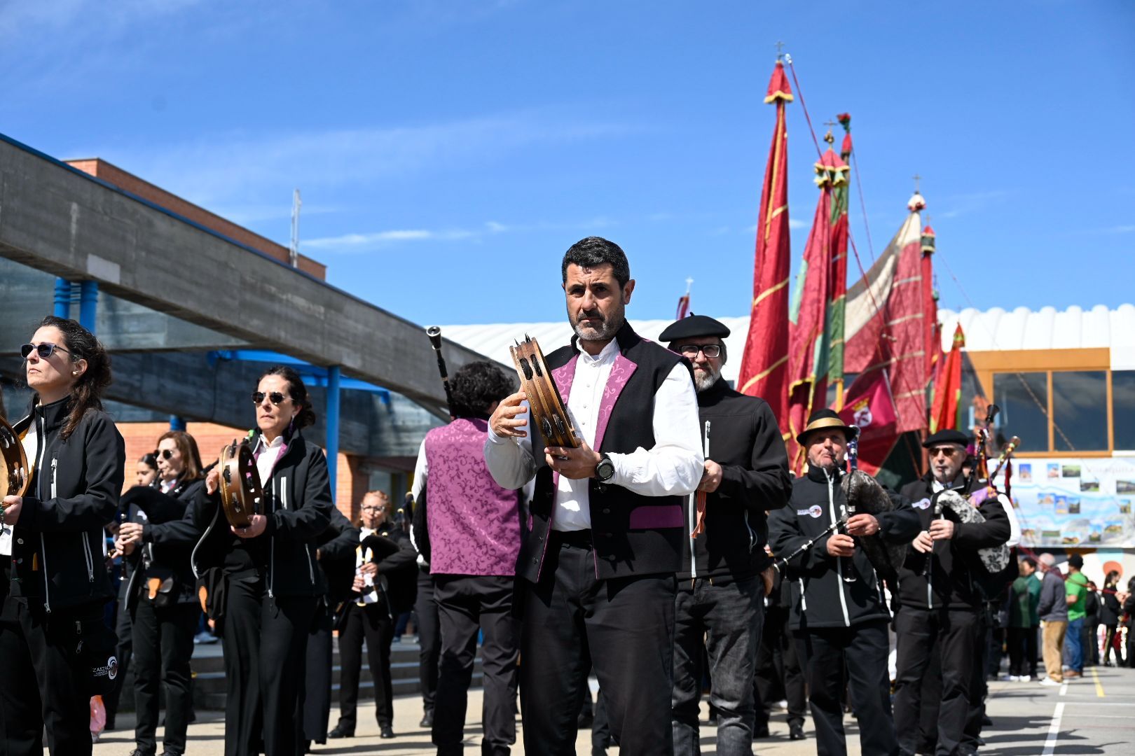 Villaquilambre celebra la III Feria de Productos y Tradiciones Leonesas. | SAÚL ARÉN