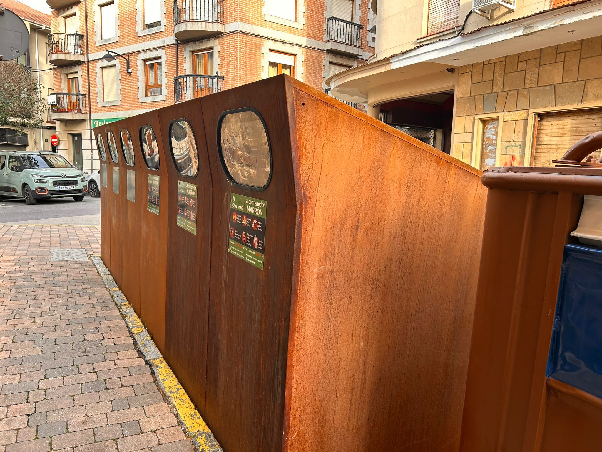 nuevo sistema fijo de recogida de residuos instalado en Astorga. | L.N.C.