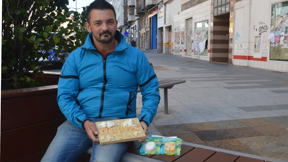 Carlos Pardo, artesano agroalimentario creador de los quesos Vallelongo. | D.M. Carlos Pardo, artesano agroalimentario creador de los quesos Vallelongo. | D.M.