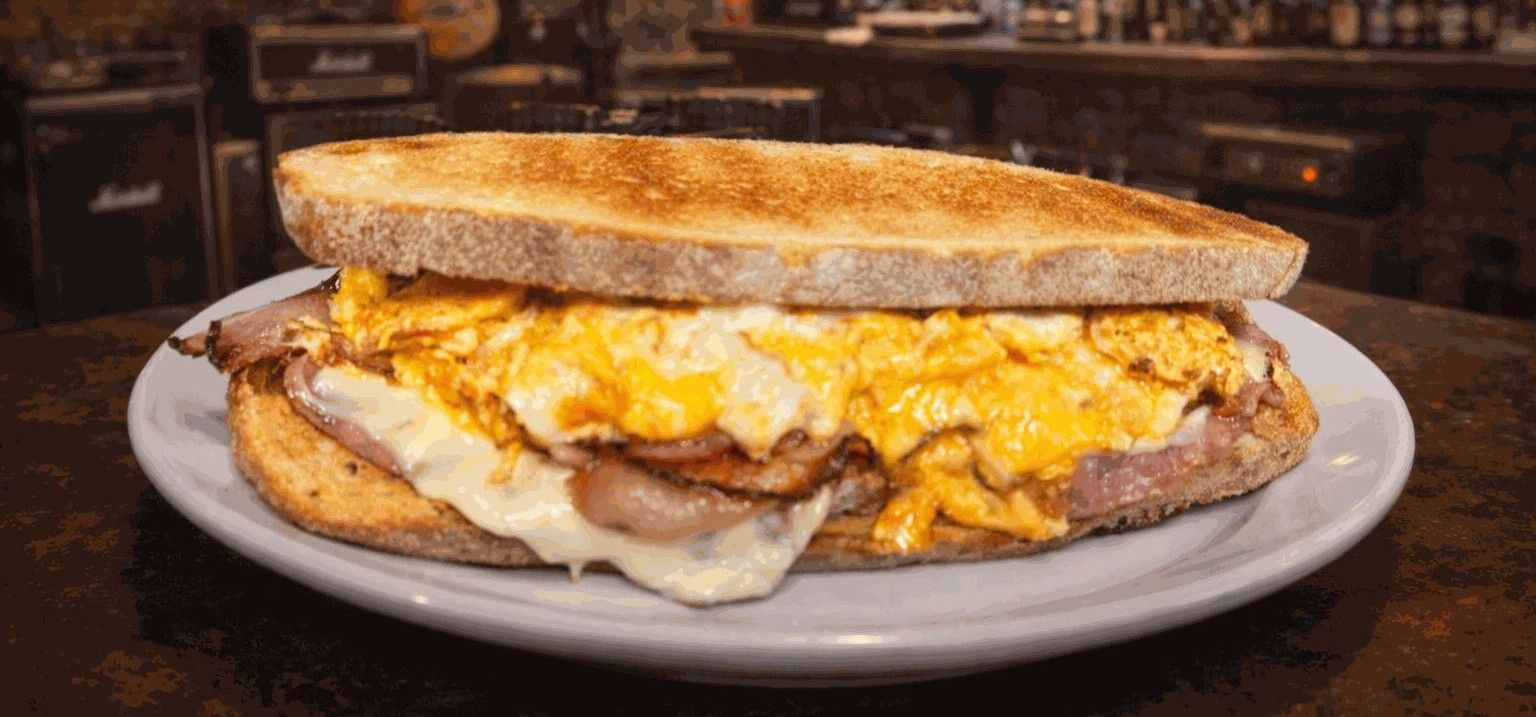 Vas por la comida, te quedas por el rollo y vuelves porque sabes lo que hay (2)