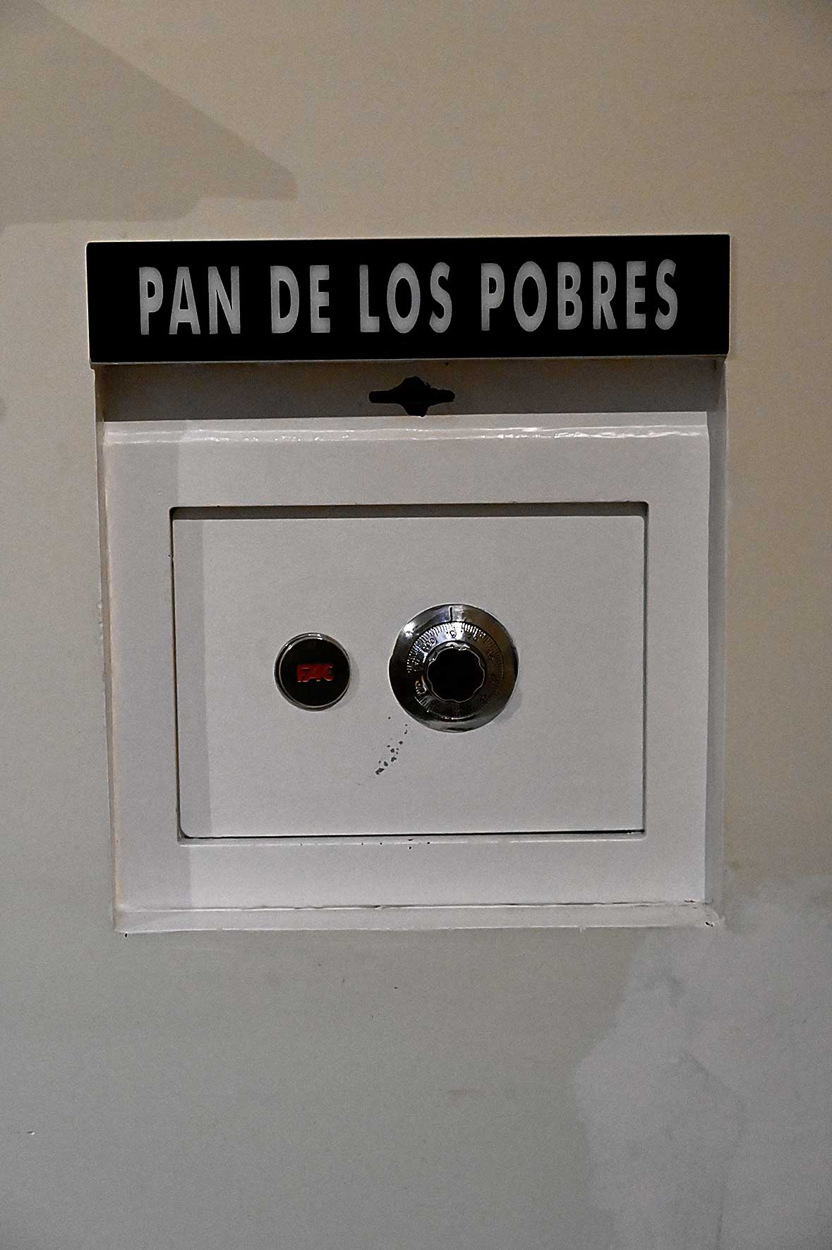 "Ese tema es muy otro" | SAÚL ARÉN