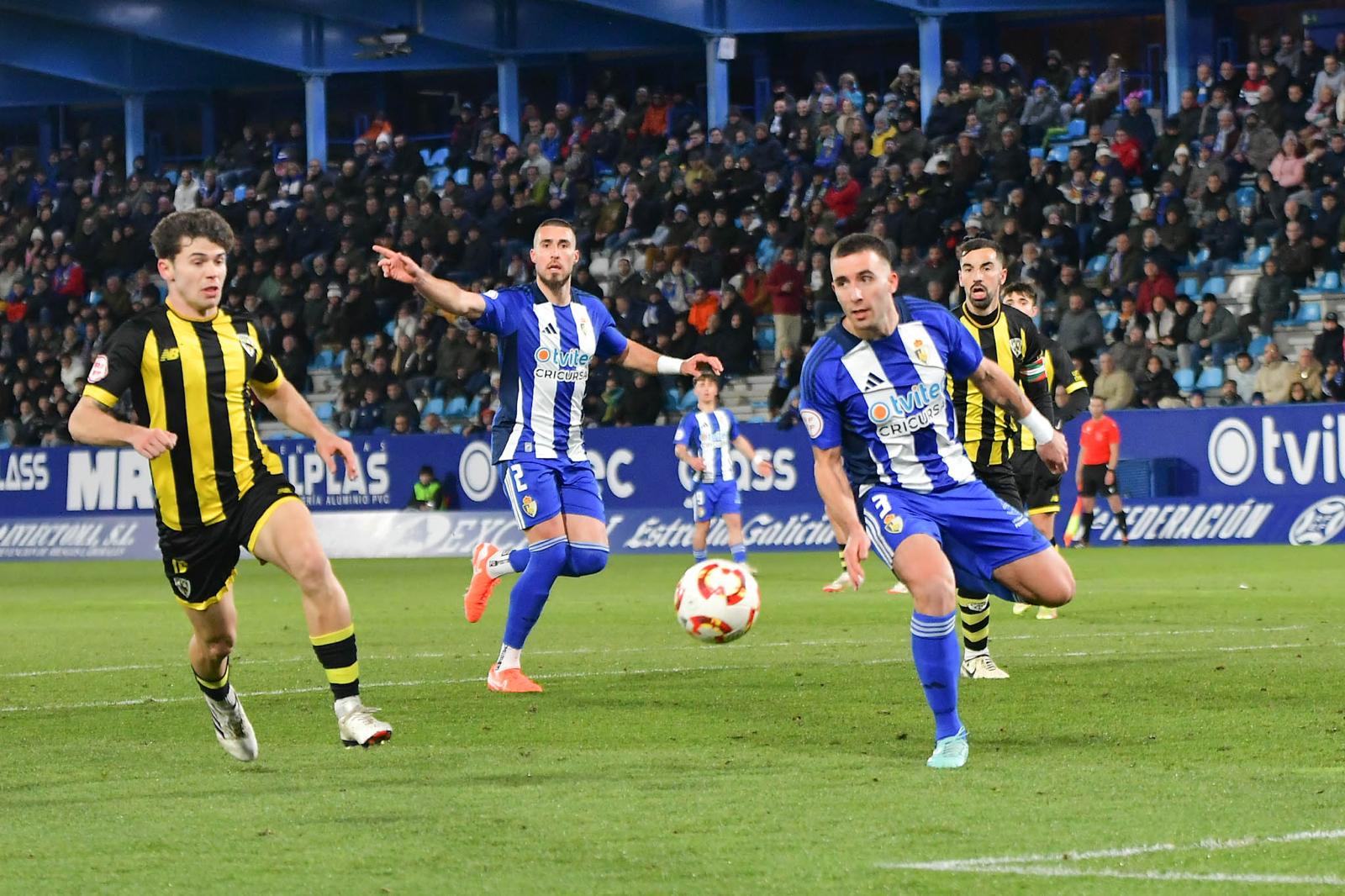 Uno de los momentos de la última visita del Barakaldo al Toralín. QUINITO Uno de los momentos de la última visita del Barakaldo al Toralín. QUINITO