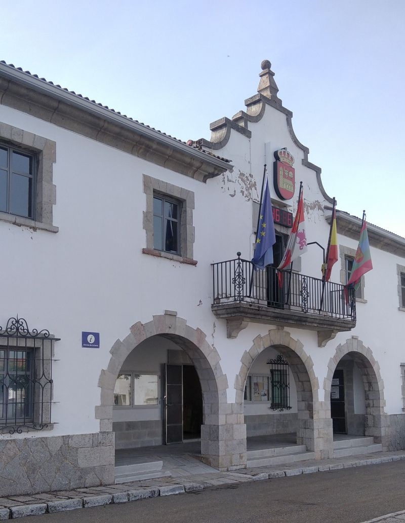 El Ayuntamiento de Villamanín en una fotografía de archivo. |E. NIÑO