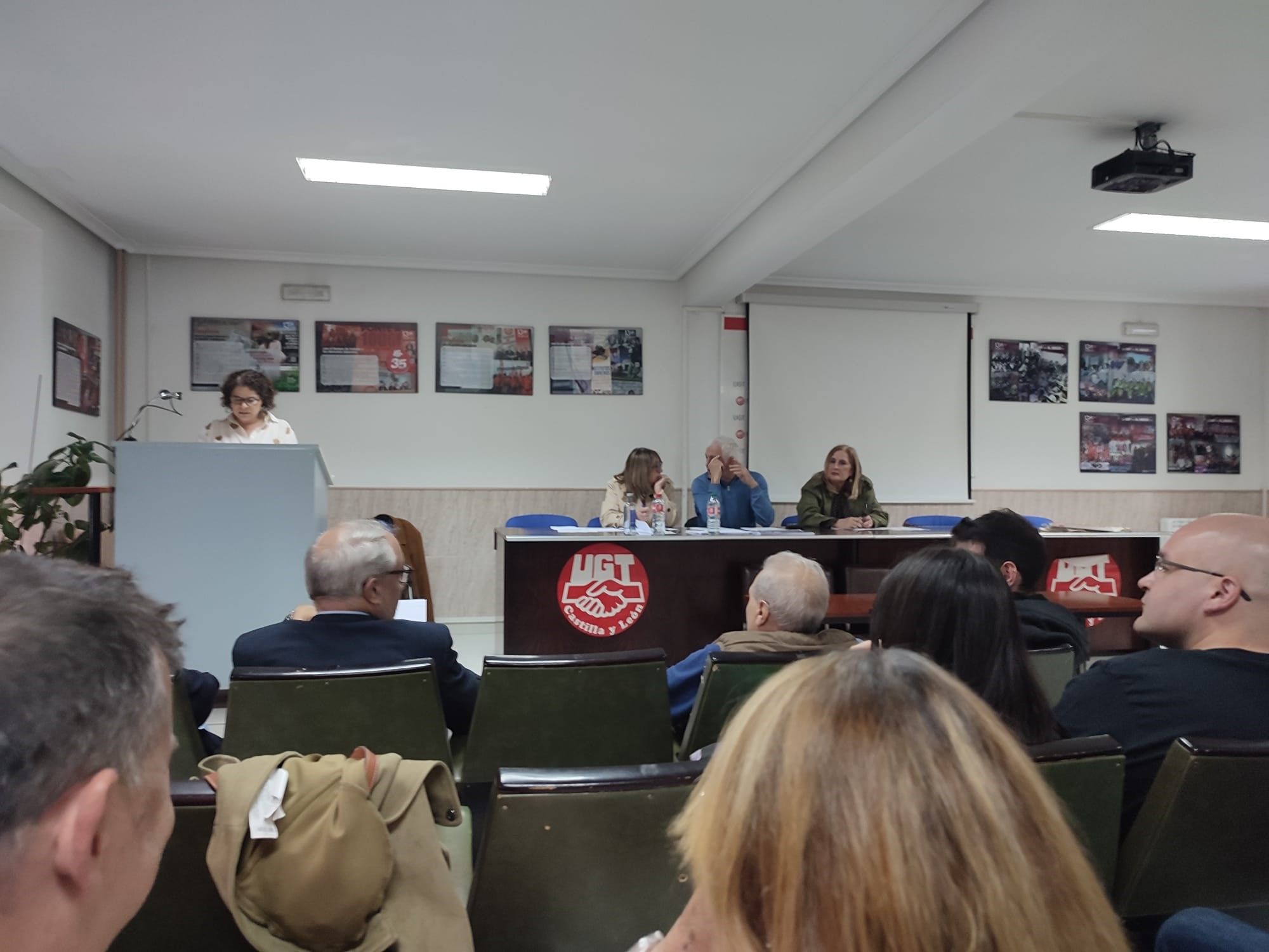 Asamblea extraordinaria del PSOE en Ponferrada. 