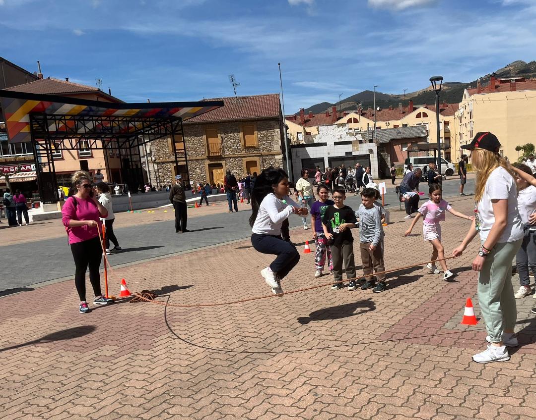 Juegos, dinámicas y deporte protagonizaron la jornada. CEIP EMILIA MENÉNDEZ (9)