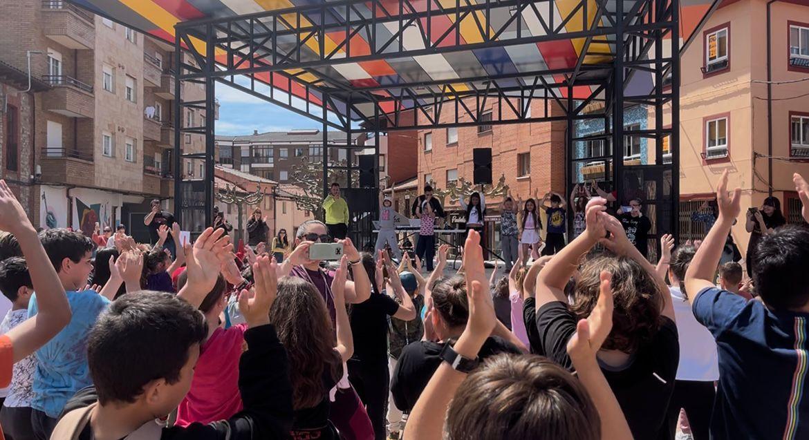 Juegos, dinámicas y deporte protagonizaron la jornada. CEIP EMILIA MENÉNDEZ (10)