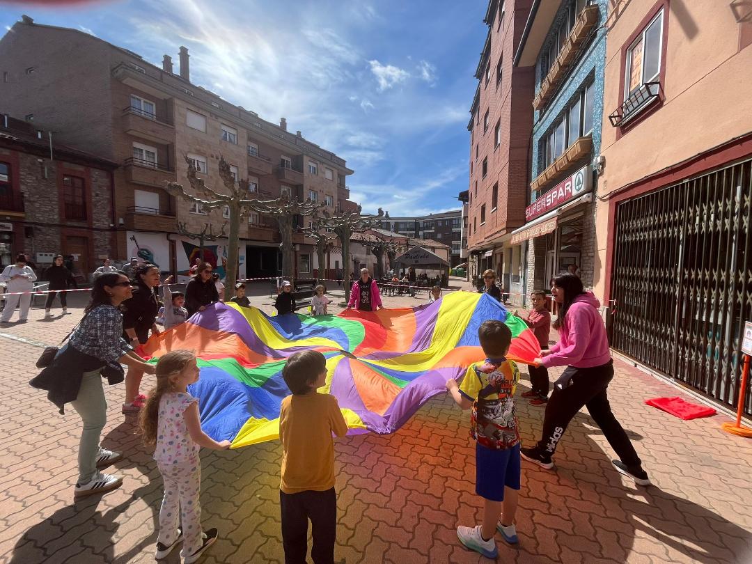 Juegos, dinámicas y deporte protagonizaron la jornada. CEIP EMILIA MENÉNDEZ (11)