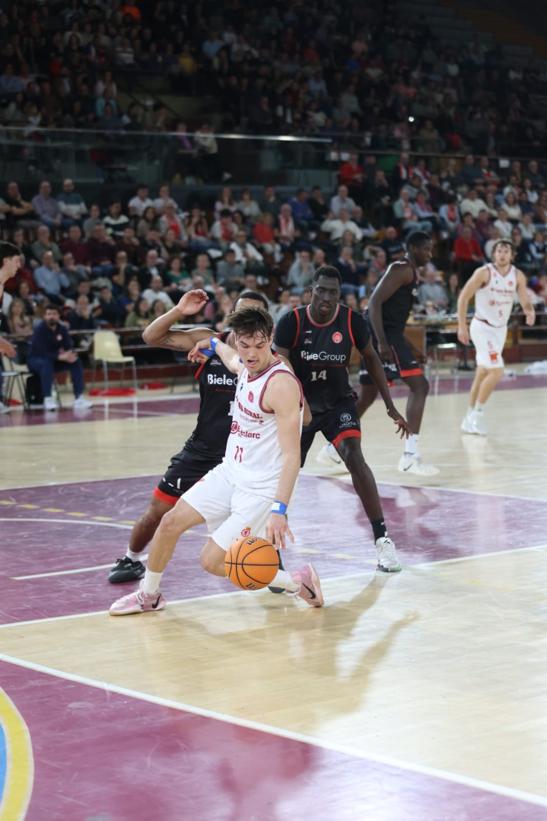 La Cultural quiere cerrar la temporada con victoria. FERNANDO OTERO