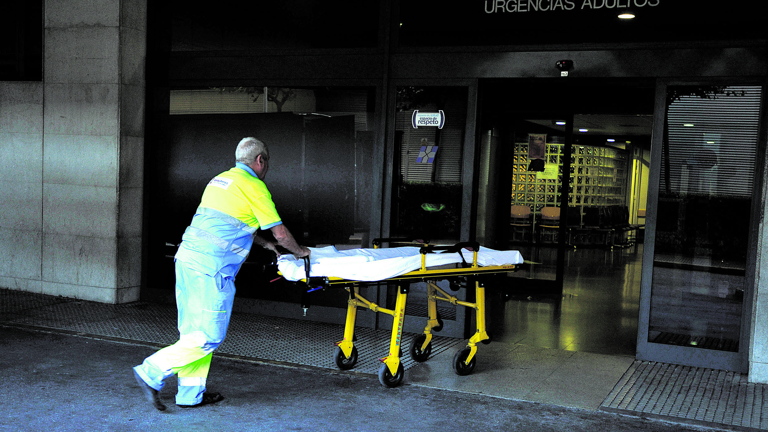 El Hospital de León ha reorganizado el servicio de Urgencias para adaptarse a sus necesidades. | DANIEL MARTÍN