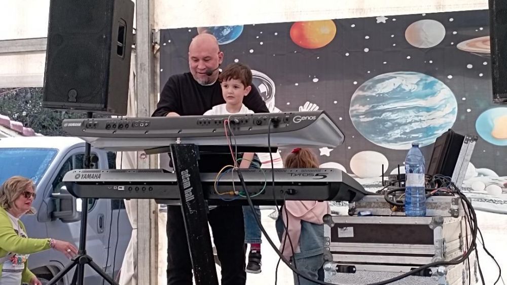 El pequeño Darío en un momento de la jornada celebrada el pasado año.| E. NIÑO