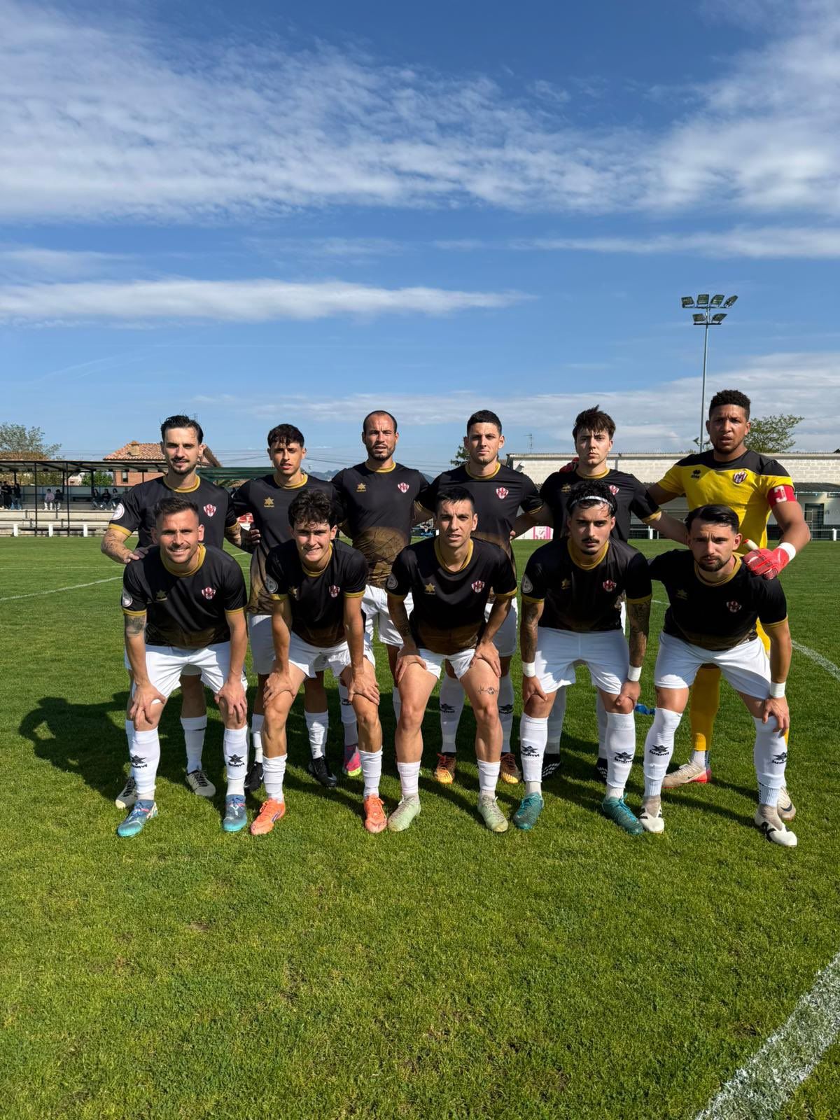 El Bembibre se queda sin su gran premio tras marcan en el noventa y el Júpiter muere en la orilla. L.N.C.