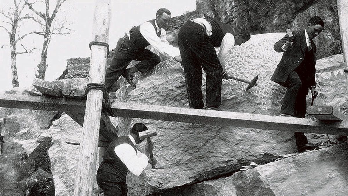La sabiduría de los maestros canteros, sacando la piedra de la madre tierra.