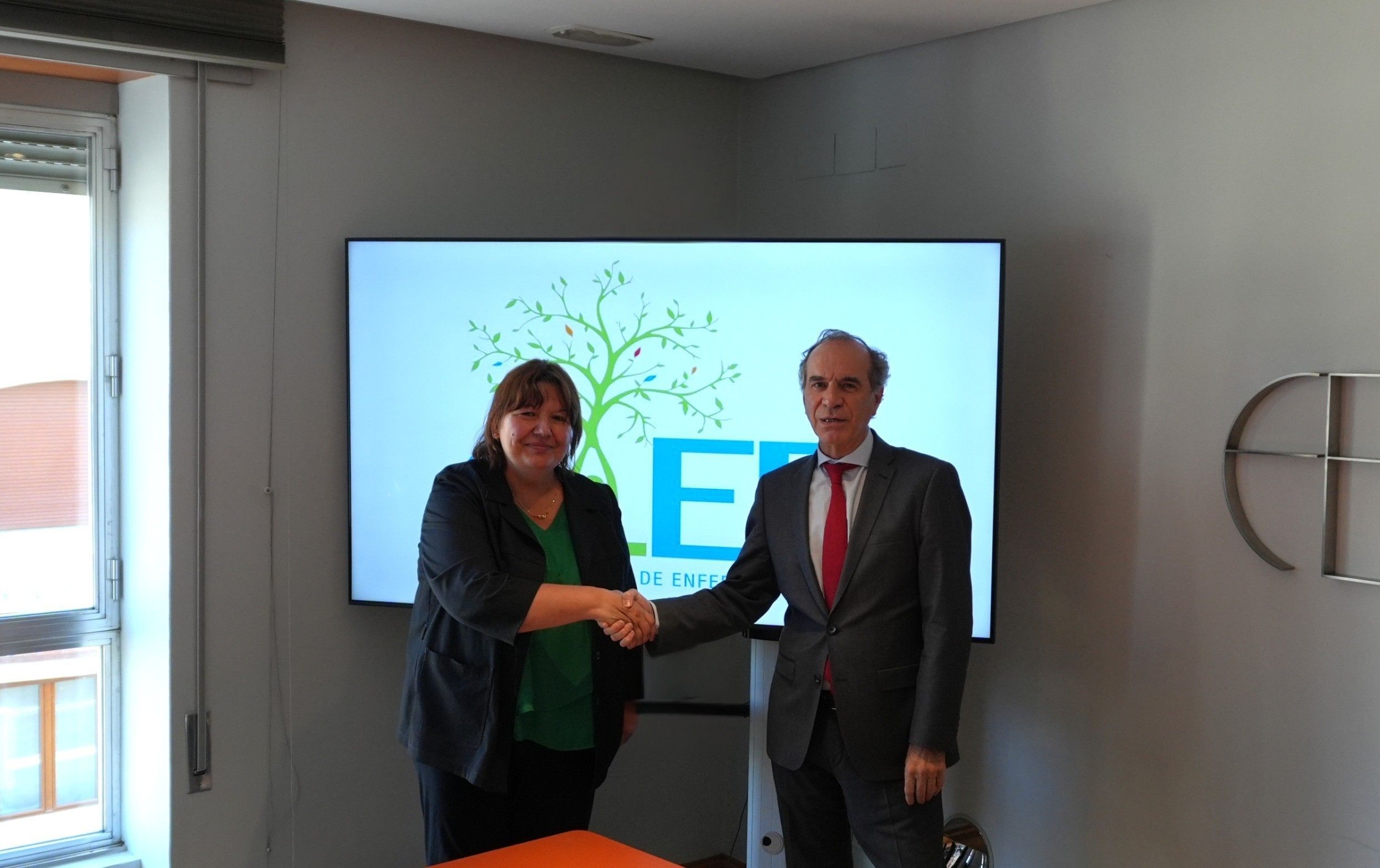 El acuerdo ha sido suscrito por el presidente de Fele, Juan María Vallejo, y la presidenta de Aler, Beatriz Alegre. | L.N.C.