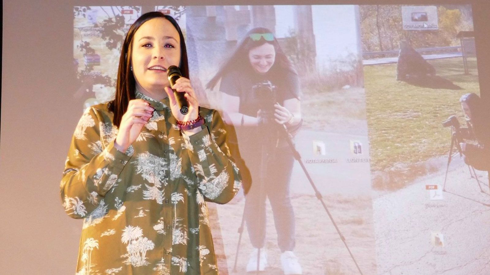 Noemí Suárez presenta esta tarde su primera novela en León ‘capital’.