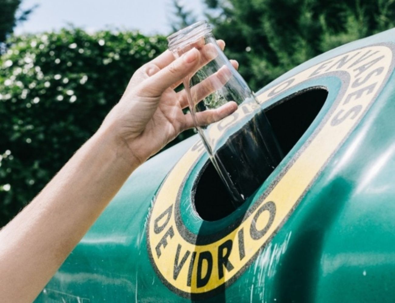 Imagen de un contenedor de reciclaje de vidrio | L.N.C.