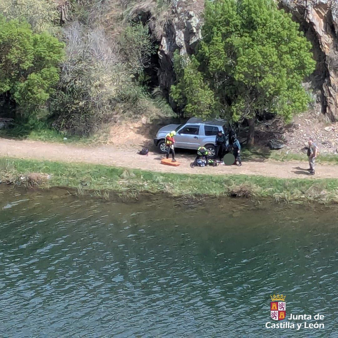 Imagen del suceso en Carrocera, junto al embalse de Selga de Ordás. | 112 CYL