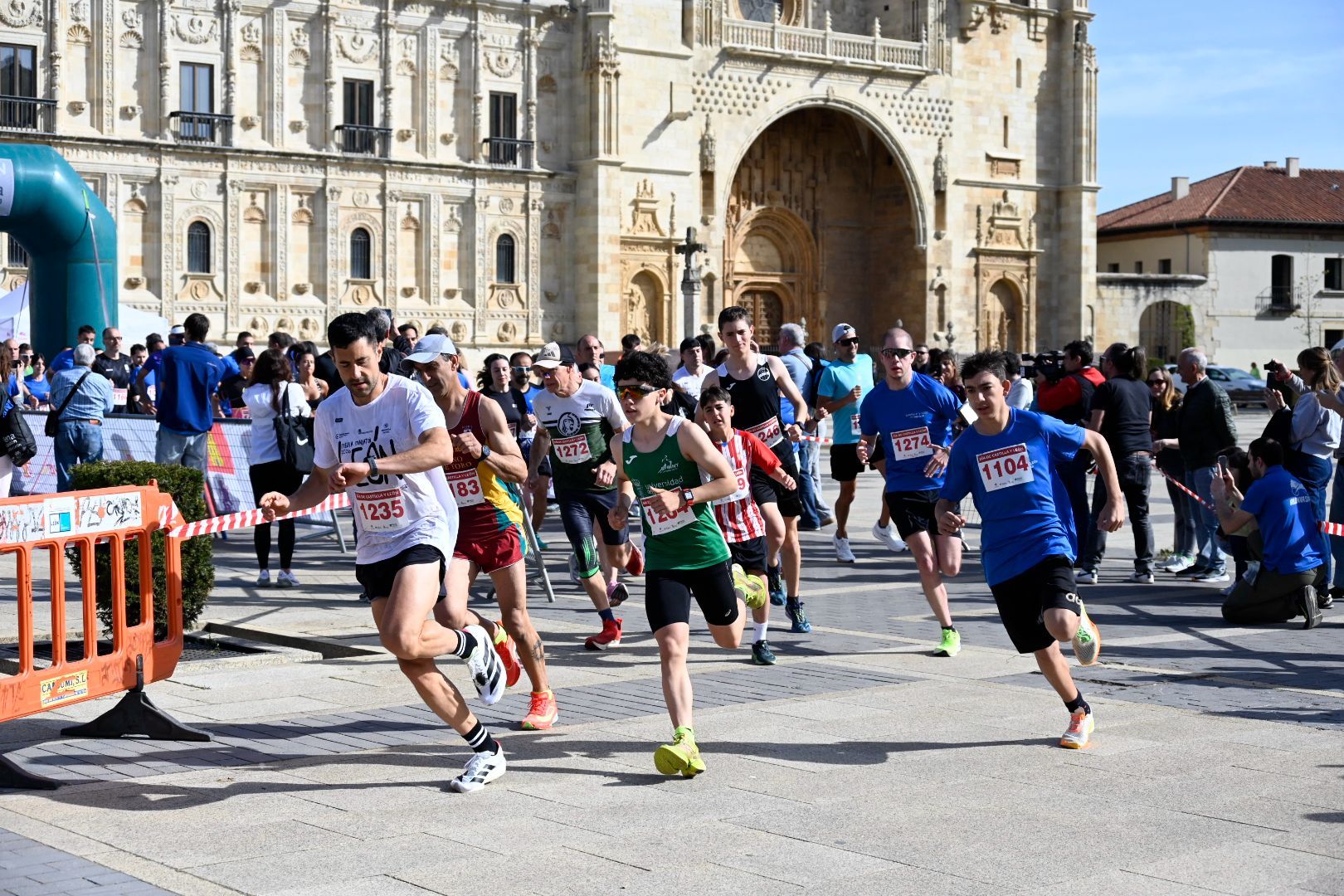 Carrera y marcha solidaria Día de Castilla y León 2026 