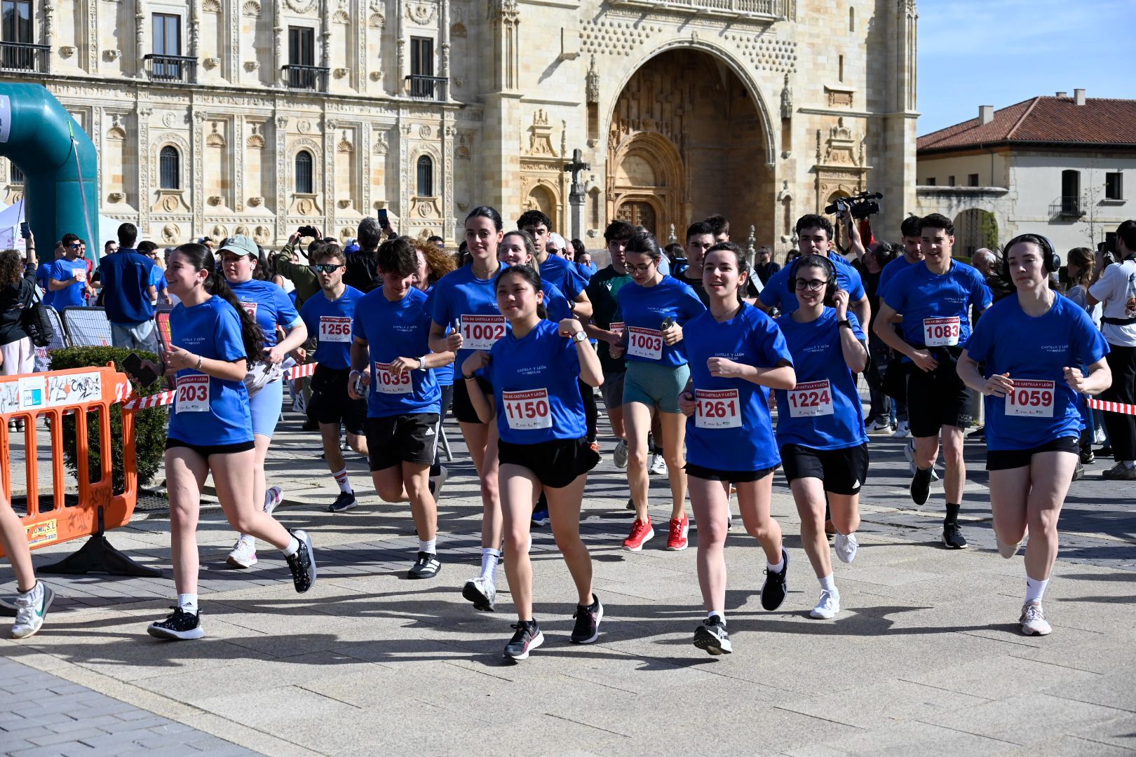 Carrera y marcha solidaria Día de Castilla y León 2026 