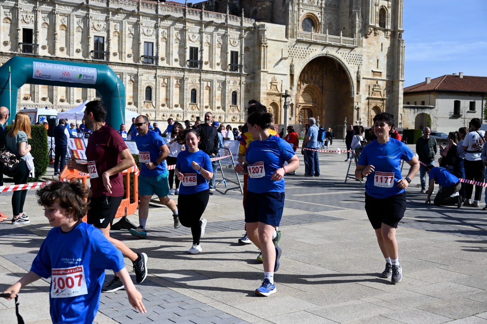 Carrera y marcha solidaria Día de Castilla y León 2026 