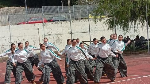 Exhibiciones de danza urbana en el programa matinal. E NIÑO