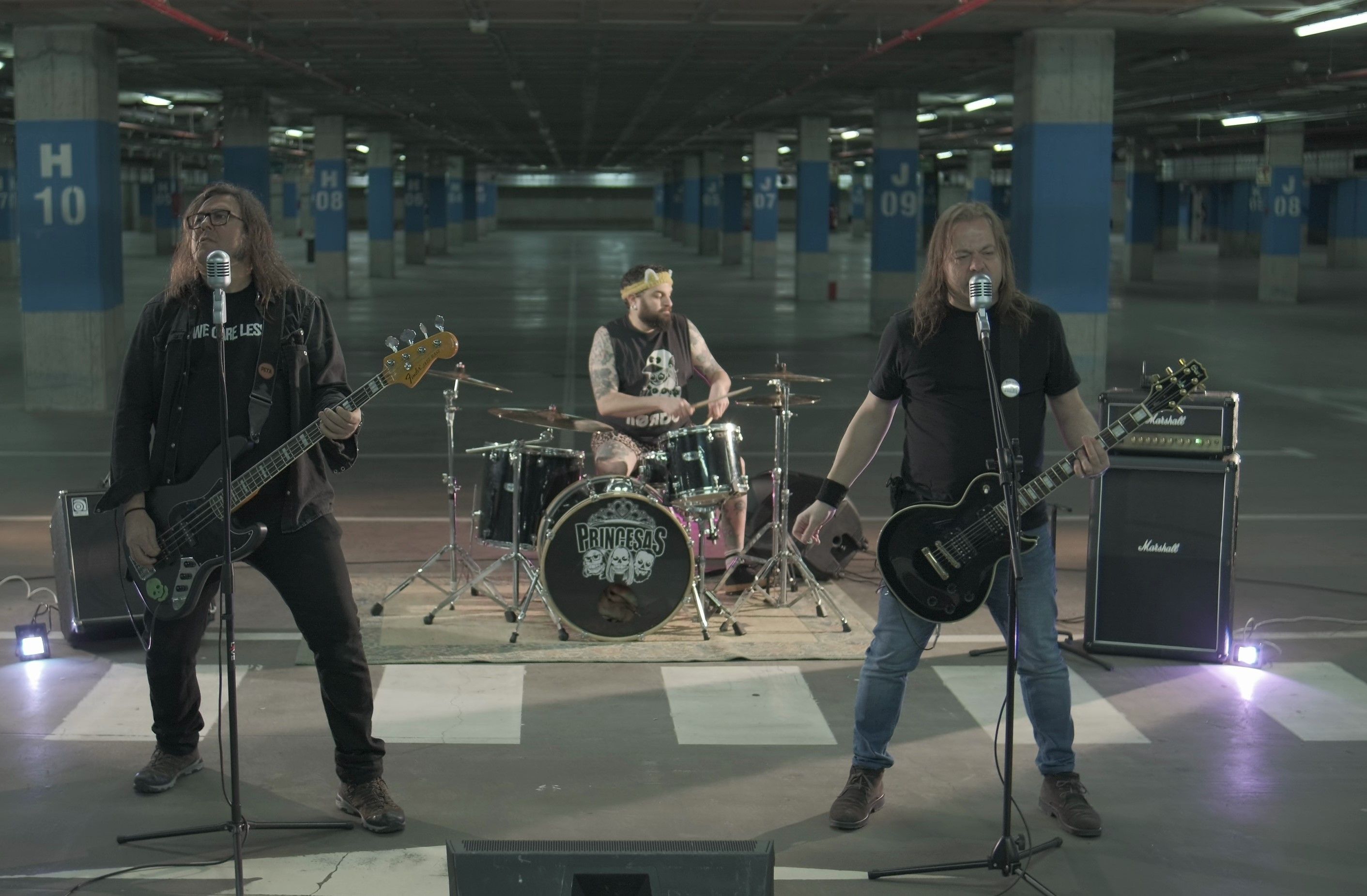 Princesas mueve su música en León.