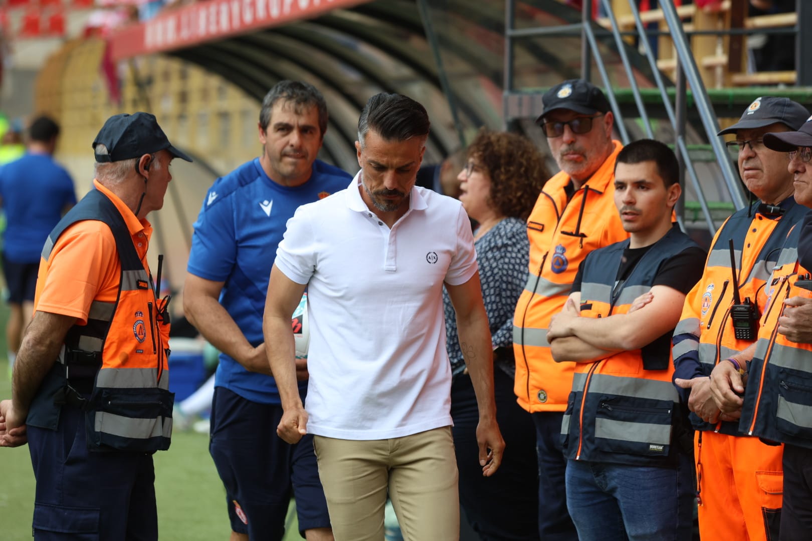 De la Barrera durante uno de los momentos previos ante el Córdoba. FERNANDO OTERO