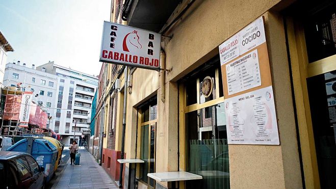 «Cómo olvidarte en esta queja, amado Caballo rojo, si sós lo único en la vida que se pareció a mi vieja»