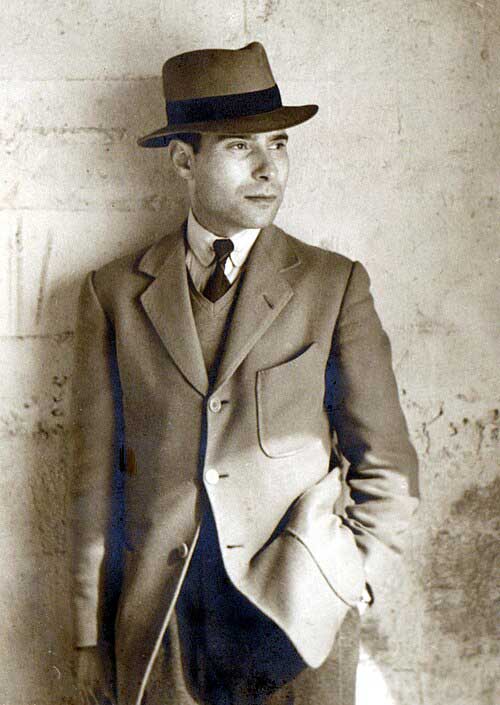 La estampa de la que habla Torrente «Estudiaba en Italia, vestía muy bien...». | L.N.C.