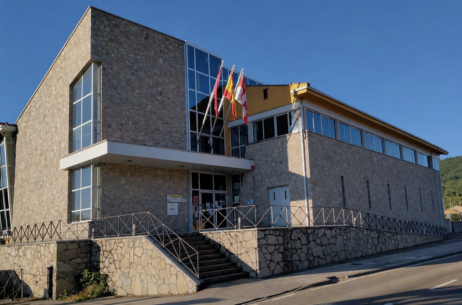 Sede de Cuatro Valles en Canales-La Magdalena. | CUATRO VALLES