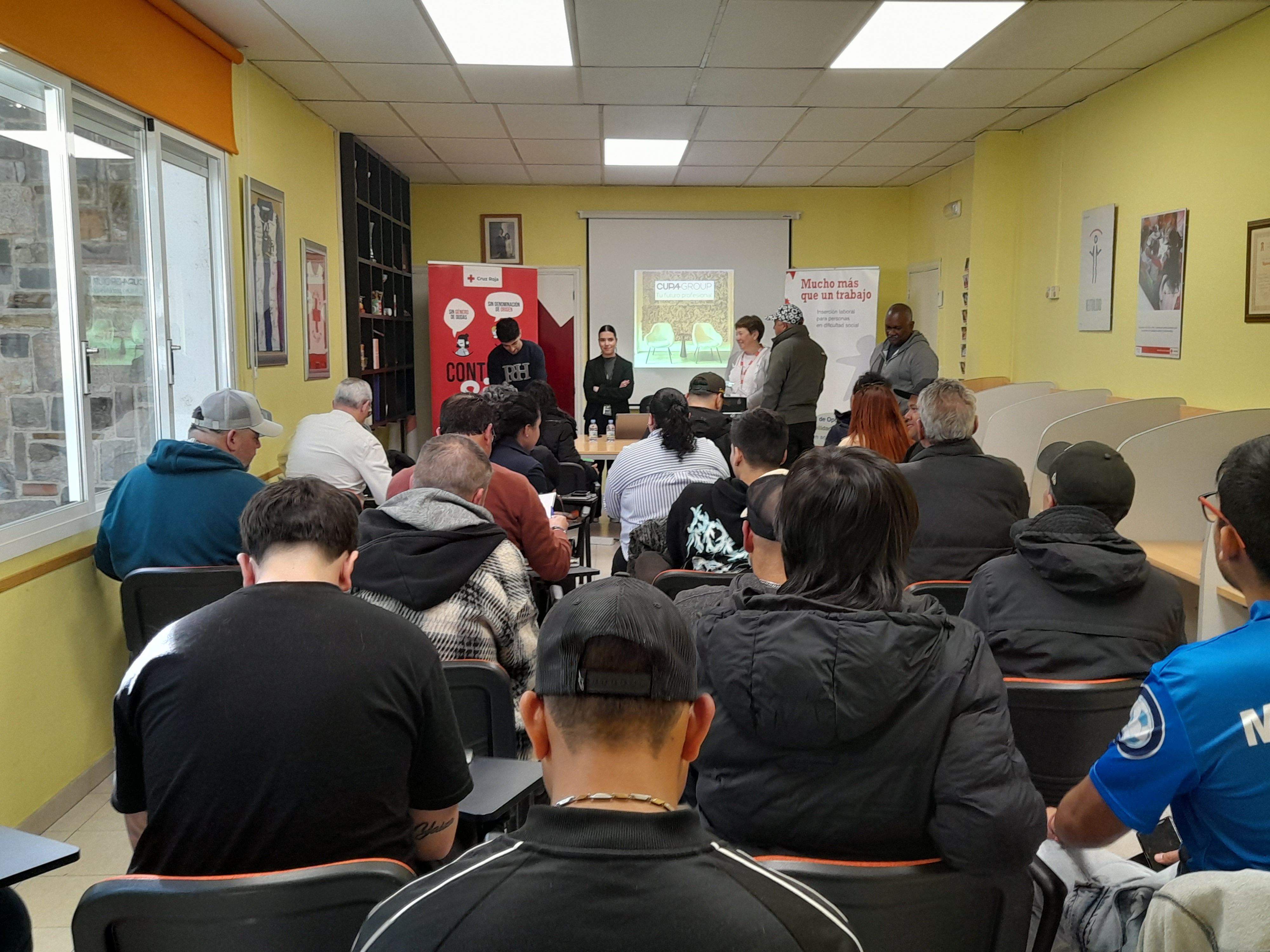 Una actividad formativa de Cruz Roja en León. | L.N.C.