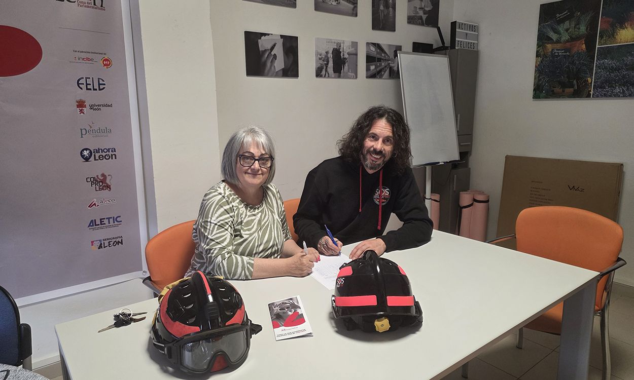 Firma del acuerdo entre SOS WildFire y la Asociación Activos y Felices.