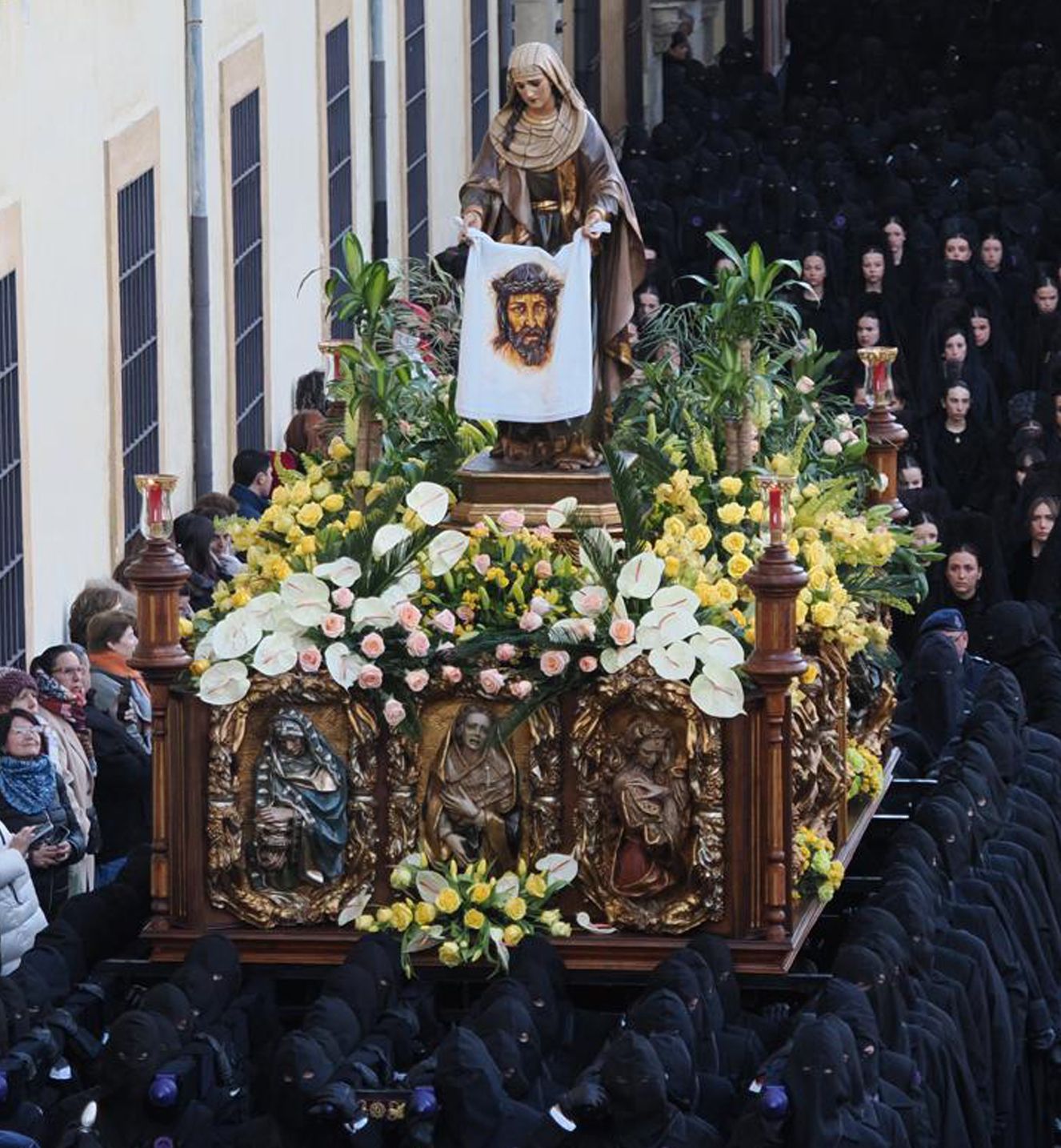 La Verónica, el pasado Viernes Santo, en su centenario. | L.N.C.