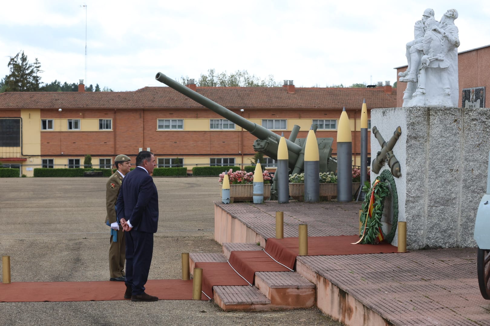 Homenaje a los héroes del 2 de mayo. | FERNANDO OTERO