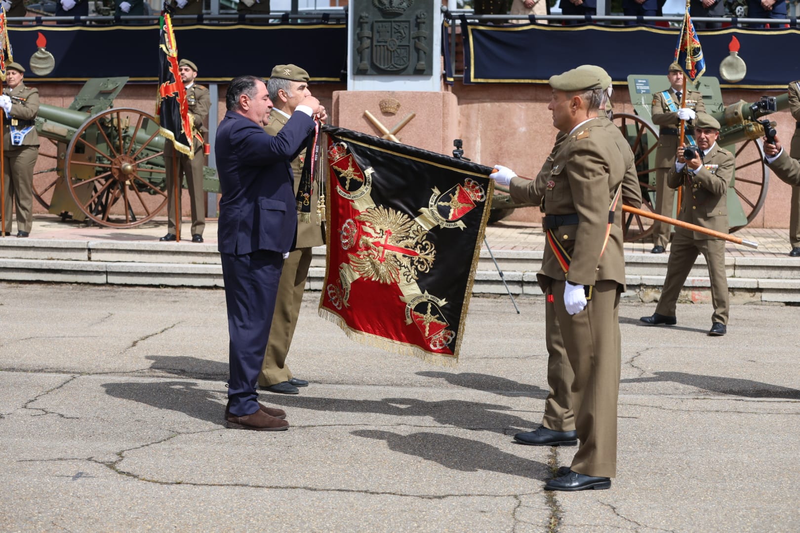 Homenaje a los héroes del 2 de mayo. | FERNANDO OTERO