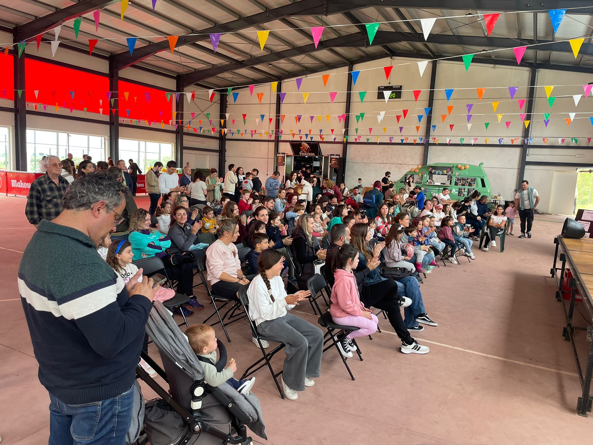 Cientos de familias se han acercado a disfrutar ya de la muestra que acaba este domingo. | VÍCTOR S. VÉLEZ