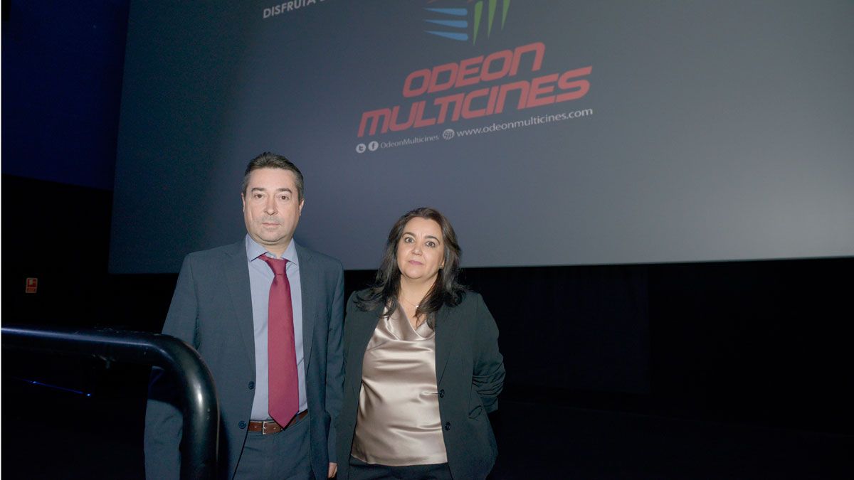 Juan Ignacio Moreno, director de operaciones de Odeon Multicines, y su gerente Margarita Puente. | MAURICIO PEÑA Juan Ignacio Moreno, director de operaciones de Odeon Multicines, y su gerente Margarita Puente. | MAURICIO PEÑA