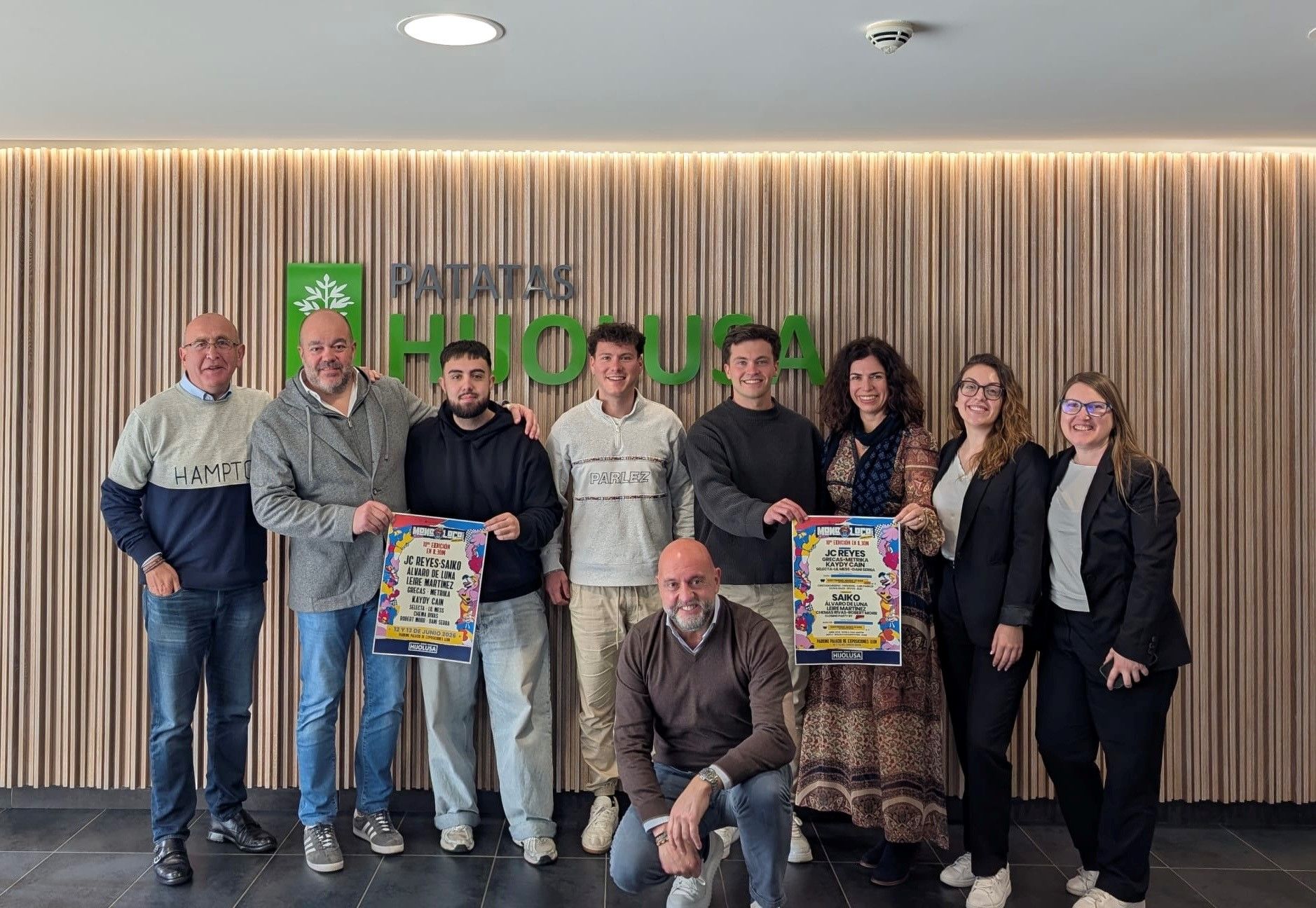 Representantes de Monoloco e Hijolusa.