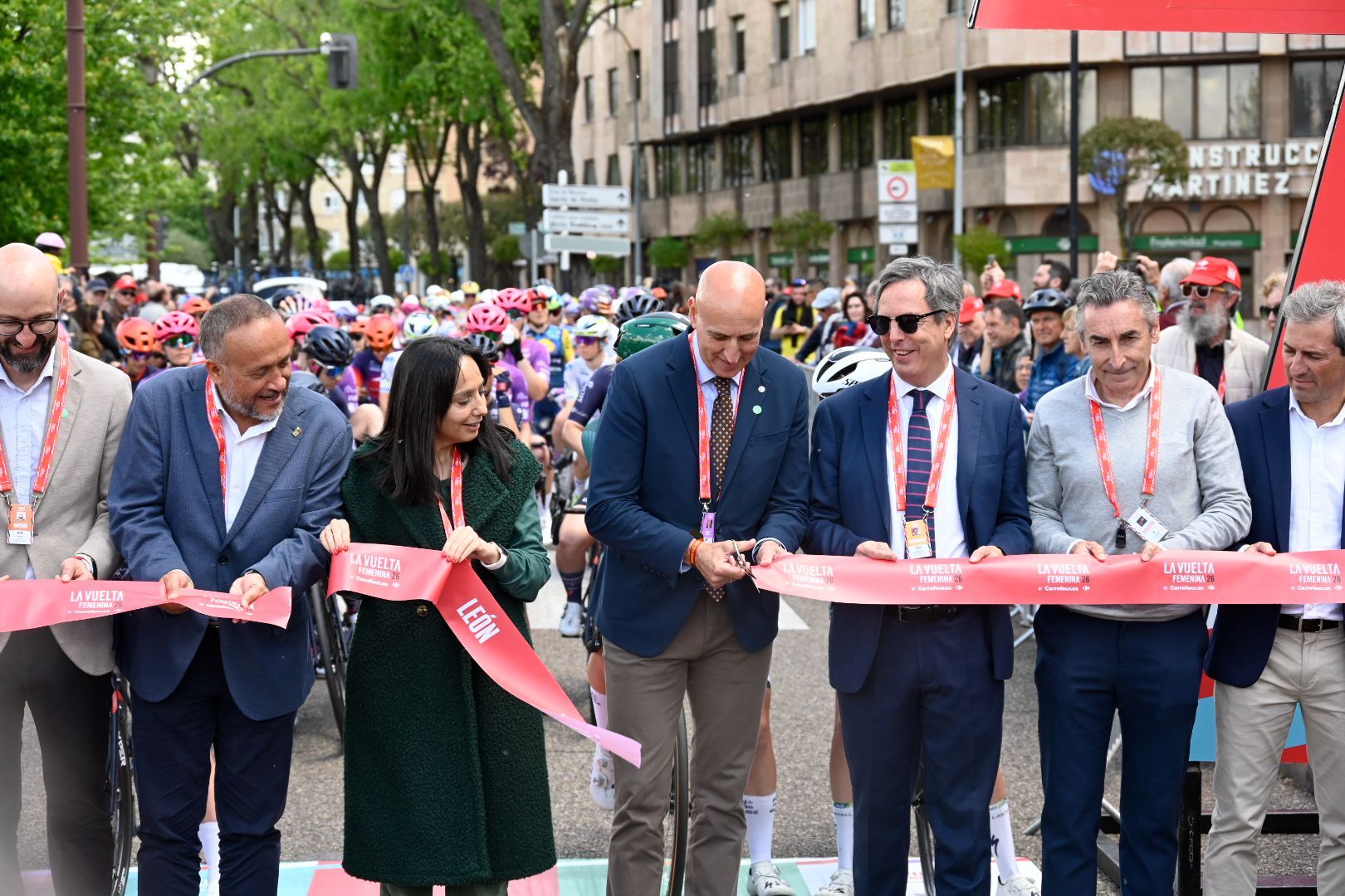 La Vuelta Ciclista Femenina unió León y Astorga en una de las etapas más decisivas. SAÚL ARÉN (10)