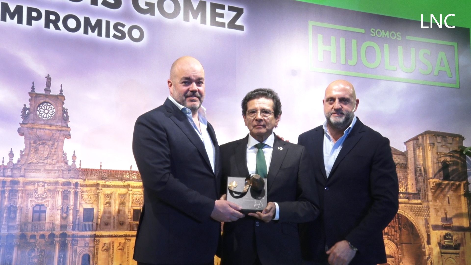 Hijolusa entrega su IV Premio al Compromiso al neurocirujano Cosamalón Hijolusa entrega su IV Premio al Compromiso al neurocirujano Cosamalón