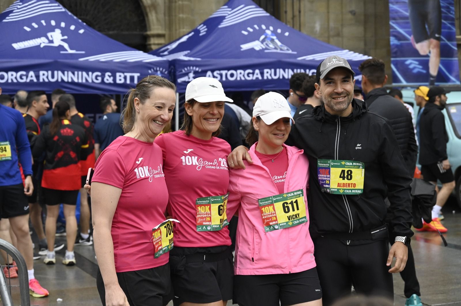 Los 10km de Astorga acogieron a  más de 1.000 corredores que llenaron la capital maragata. SAÚL ARÉN (12)