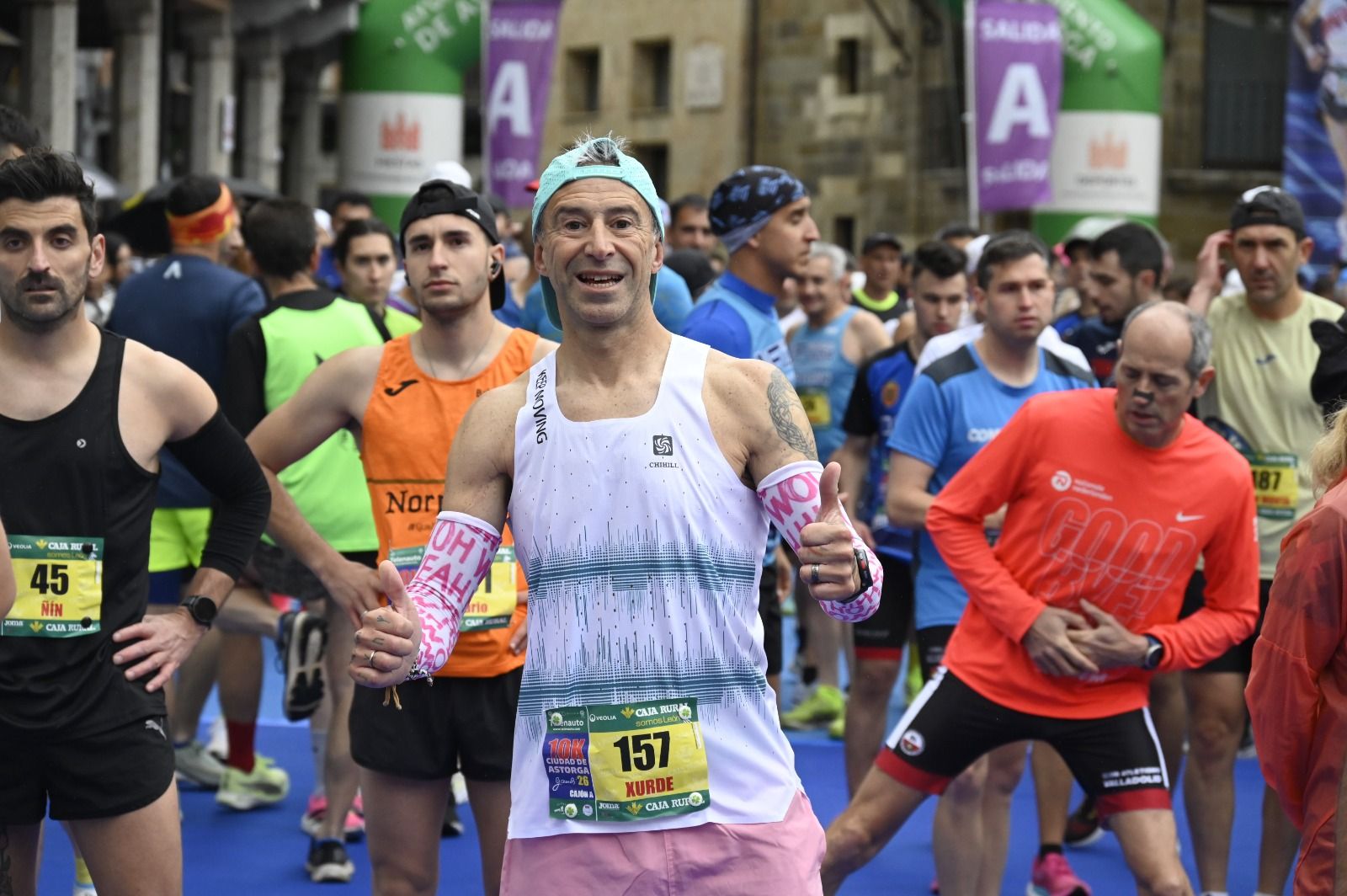 Los 10km de Astorga acogieron a  más de 1.000 corredores que llenaron la capital maragata. SAÚL ARÉN (17)