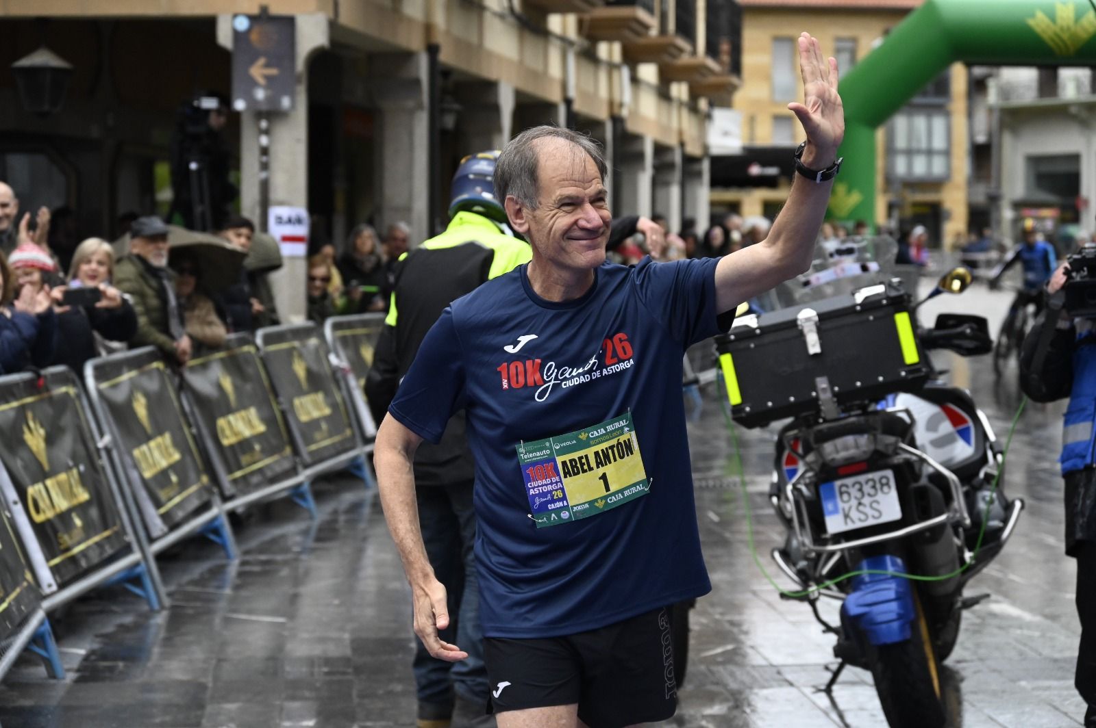 Los 10km de Astorga acogieron a  más de 1.000 corredores que llenaron la capital maragata. SAÚL ARÉN (33)
