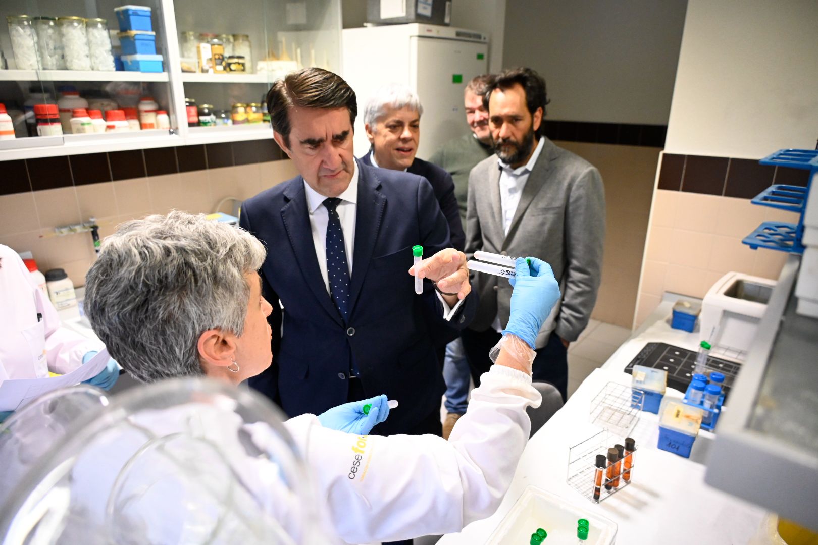 Visita a las actuales instalaciones de Inbiotec en León. | SAÚL ARÉN Visita a las actuales instalaciones de Inbiotec en León. | SAÚL ARÉN