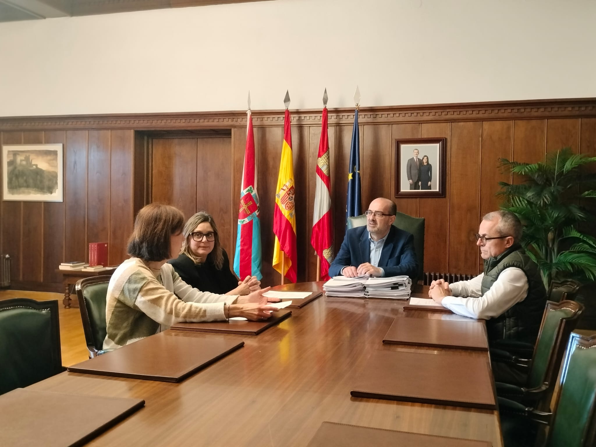 Se mantiene la continuidad administrativa en las áreas de Intervención y Tesorería.