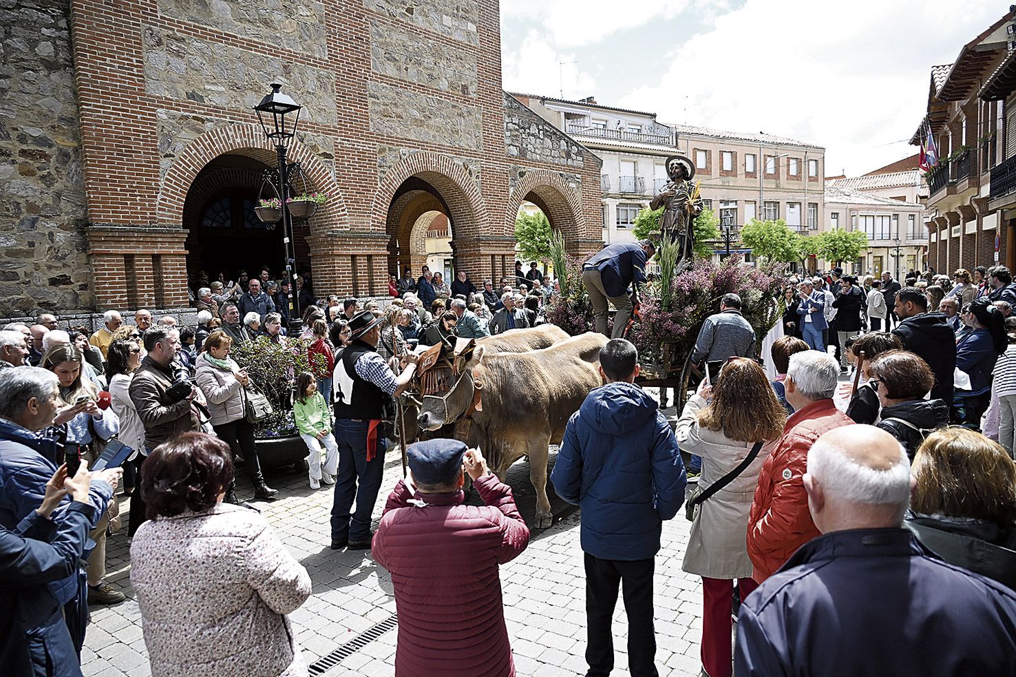 Procesión de San Isidro en Santa María del Páramo del pasado 2025. | SAÚL ARÉN