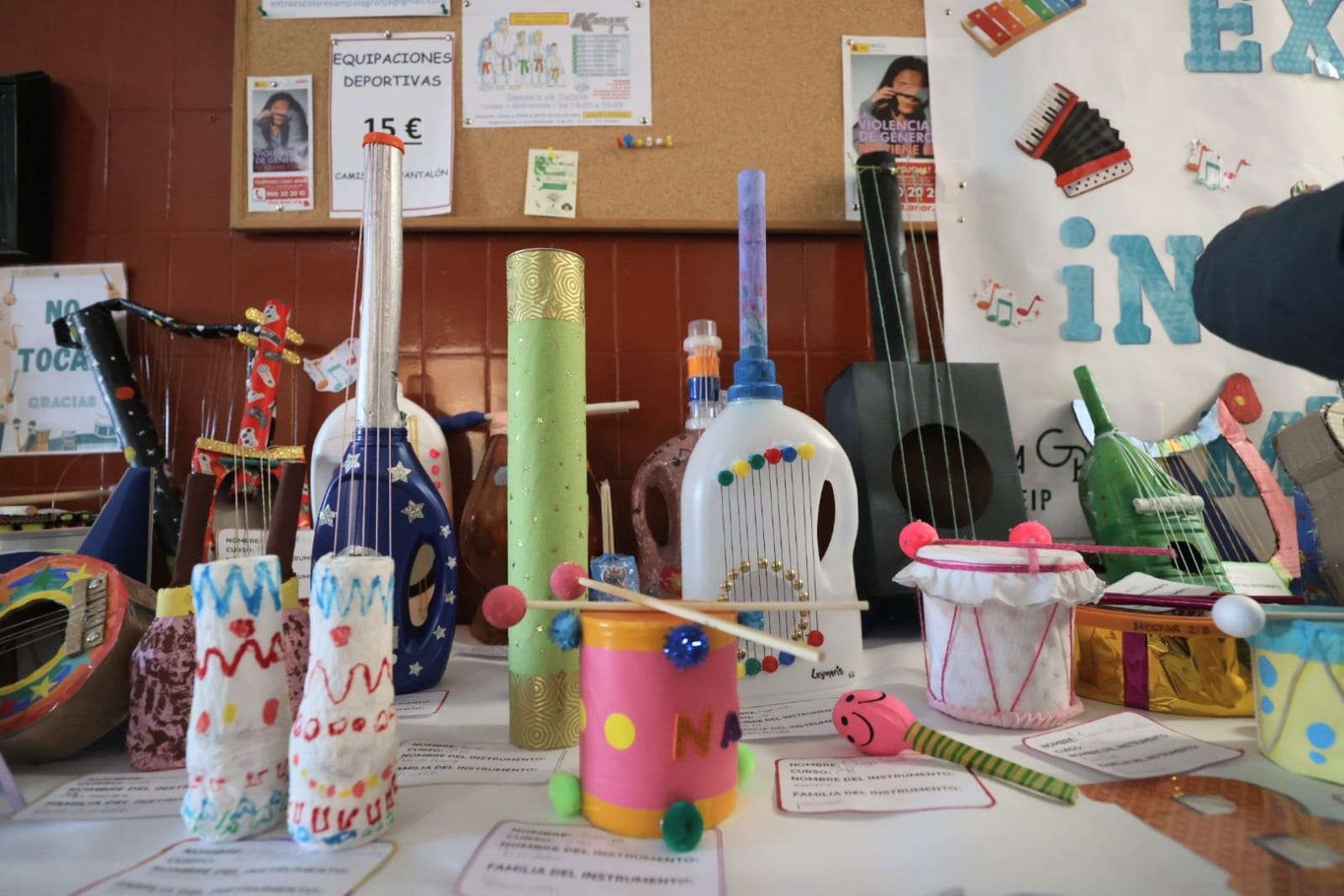 El CEIP La Granja convierte el reciclaje en música